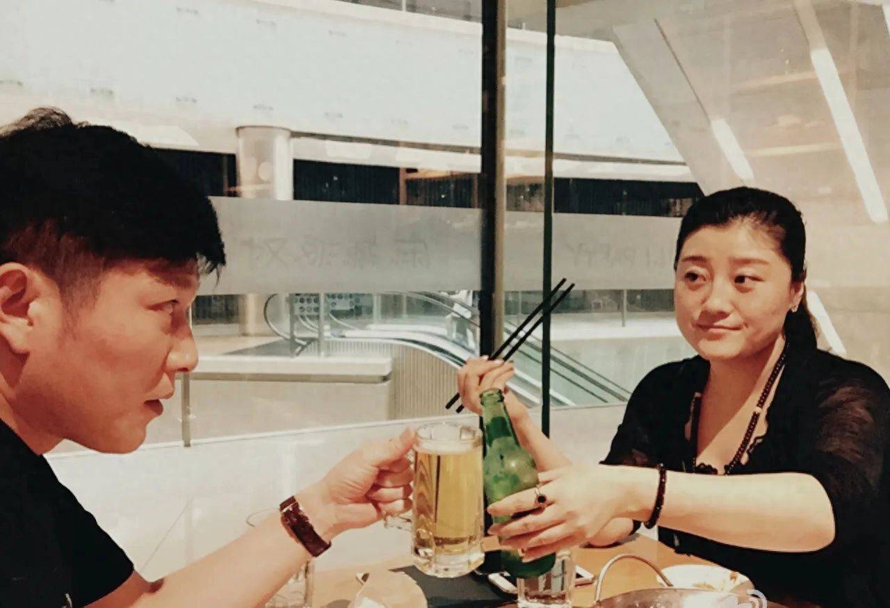 葛珊珊:是赵本山爱徒,她有钱有娃后婚姻却破裂了_历小峰_二人转_梁富