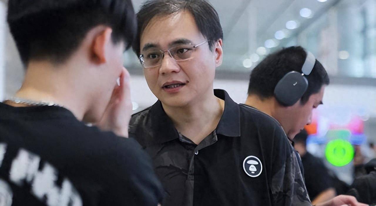 德云社高峰真了解年轻人,听完张云雷讲述,网友表示佩服_演出_教学