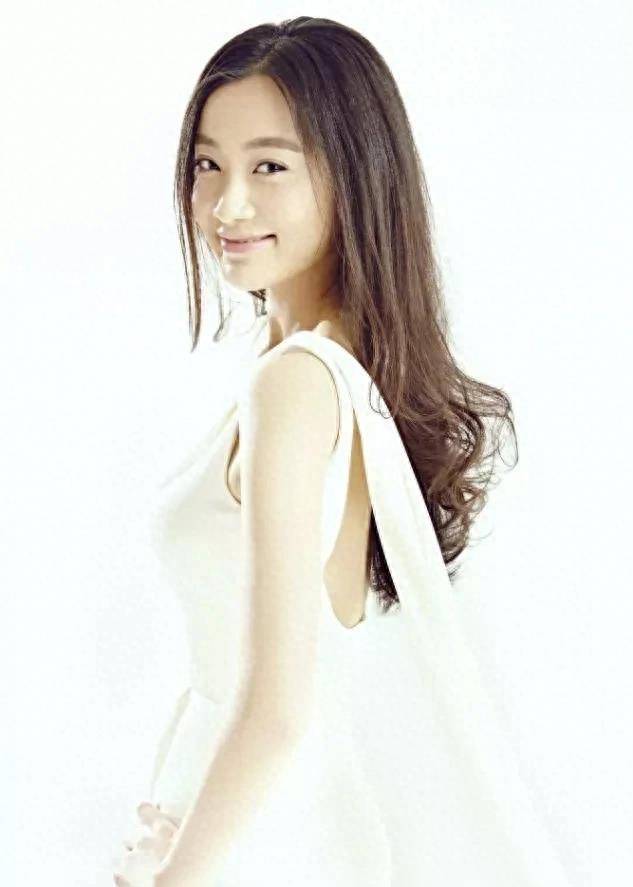 徐梵溪:名字普通,演技却出众,她是如何在娱乐圈脱颖而出的?