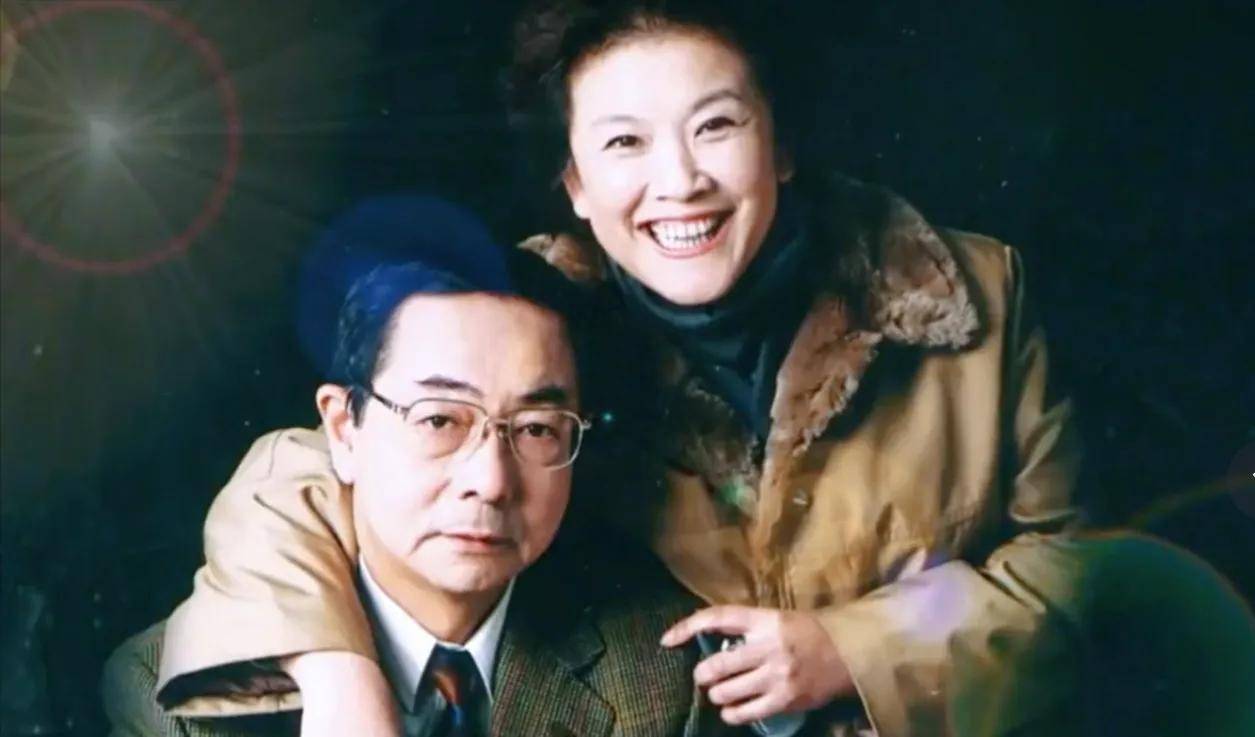 因戏不要1胎,大7岁的丈夫无怨陪44年,60岁宋春丽给丈夫圆当爹梦_北京