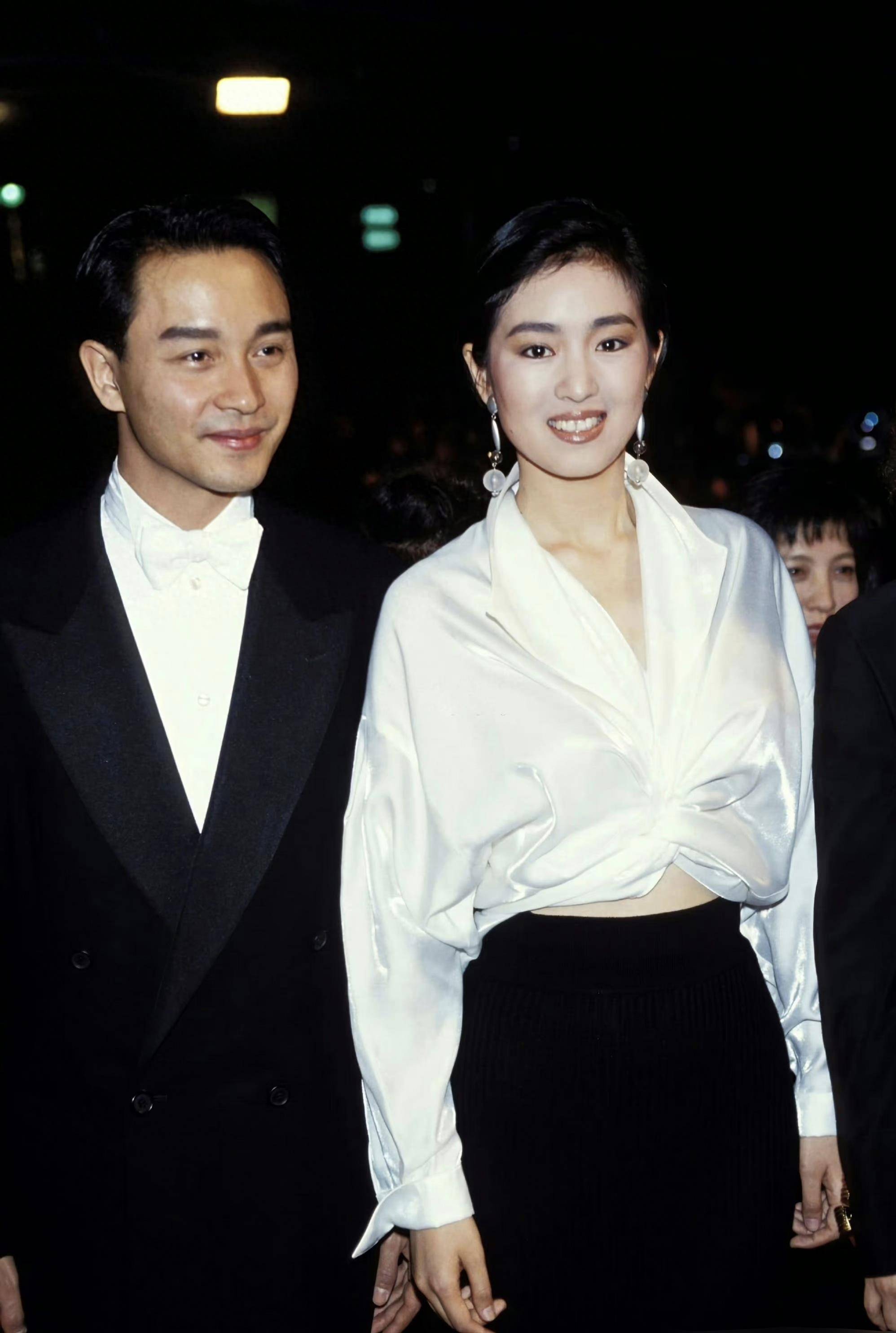1996年,巩俐带着自己的作品与张国荣,张丰毅等人一起亮相戛纳电影节.