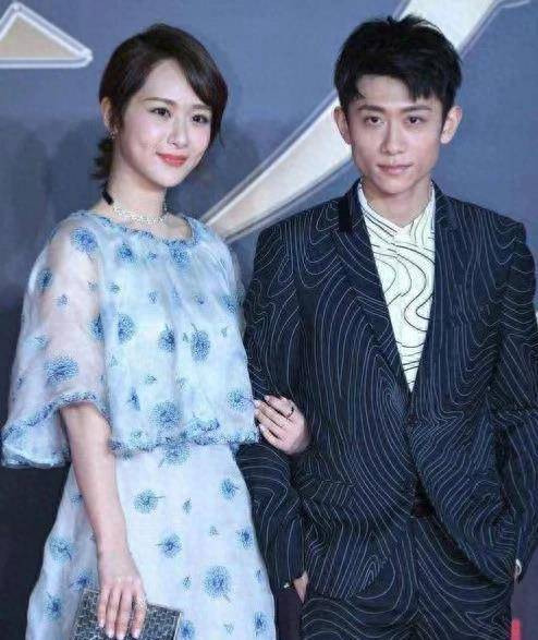 你最想对自己深爱的人说些什么##娱鉴2021#张一山和杨紫同台时这对