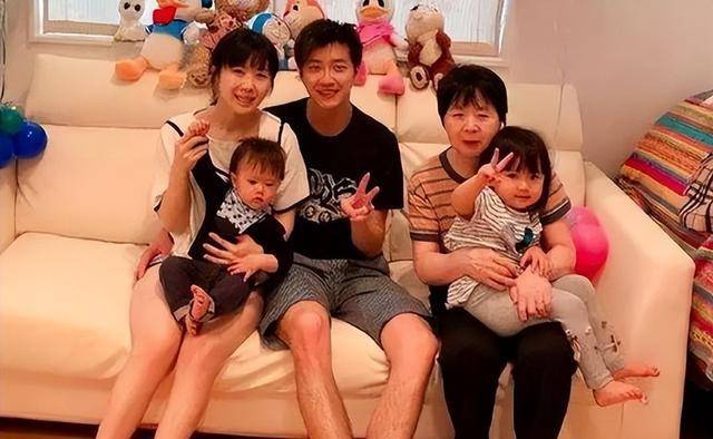 福原爱一直在否认自己不忠诚的事实,但她现在与当初约会的男子一起在