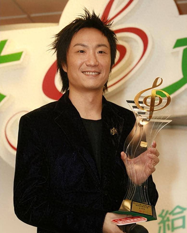 分手12年后,再看郑中基和阿sa现状,离开是最好的选择_蔡卓妍_老爸_张