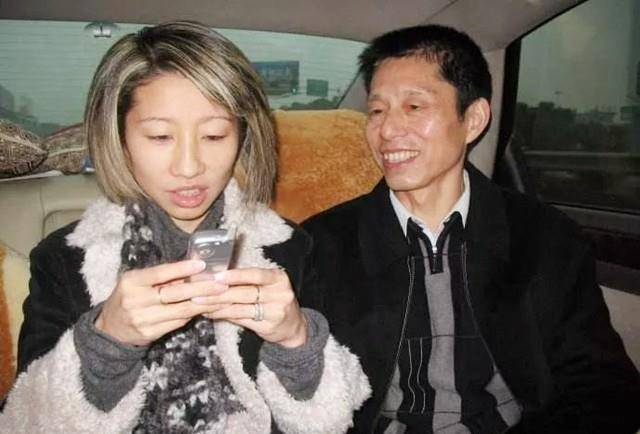 奥运冠军陆莉,18岁因为肝病退役,远嫁美国创业当老板_周小林_训练