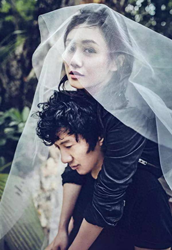 郑钧最终还是娶了刘芸,他的两个孩子,同父不同母,长相天差地别_章子怡