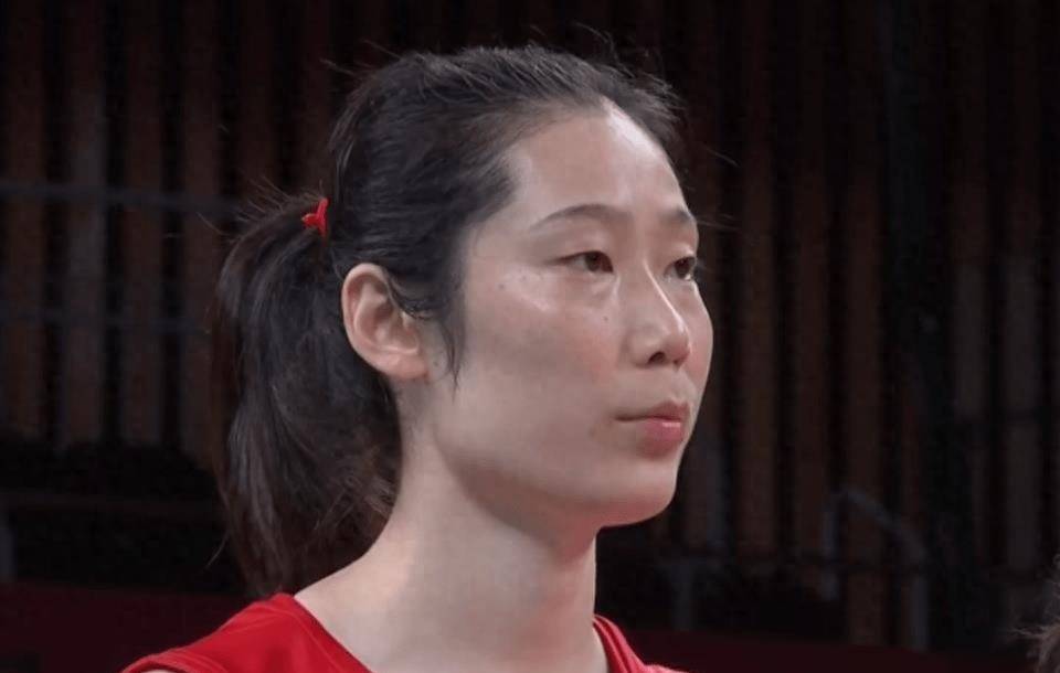 原来不肯卖 不肯卖 不肯解释,暴露了最诚实的朱婷!_姚迪_体育_比赛