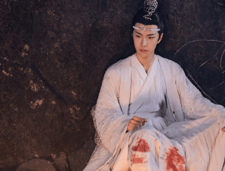 王一博早年经历让人心疼,不仅被称为节目背景板,还被泼过油漆_公司