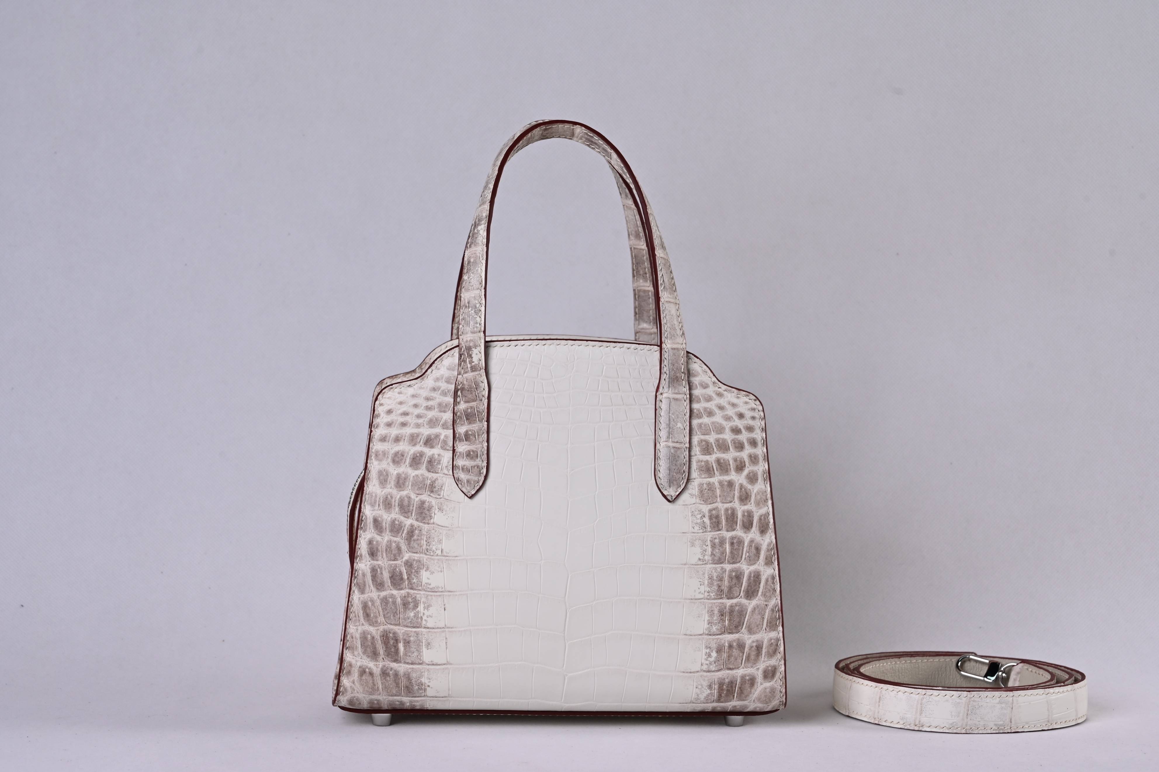 皮鞋油能擦皮衣和真皮包包吗？皮具护理过程中掉色如何处理_搜狐网