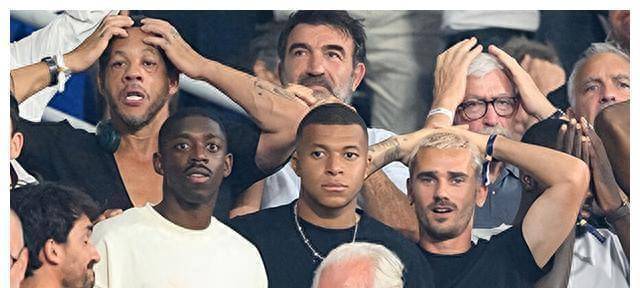 姆巴佩面無表情看橄欖球世界杯，引不適議：他對這比賽一無所知