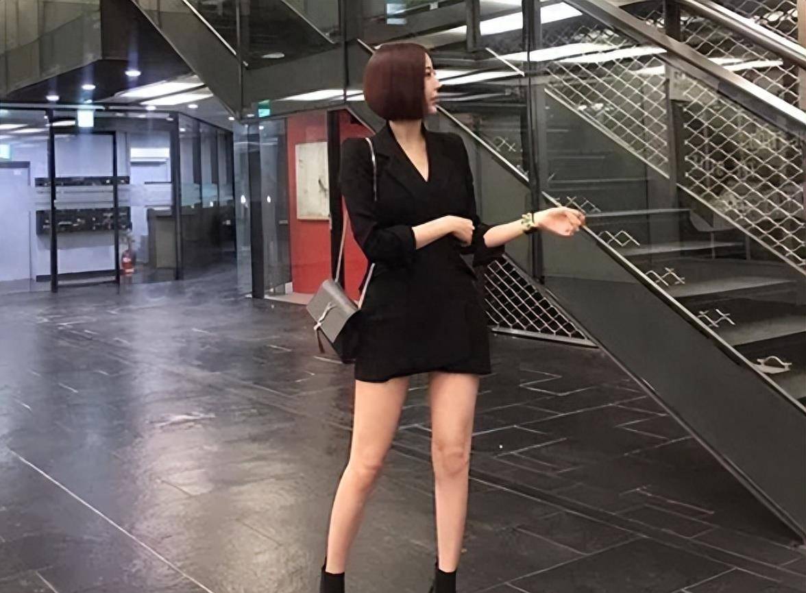 米娜_人们_成为了