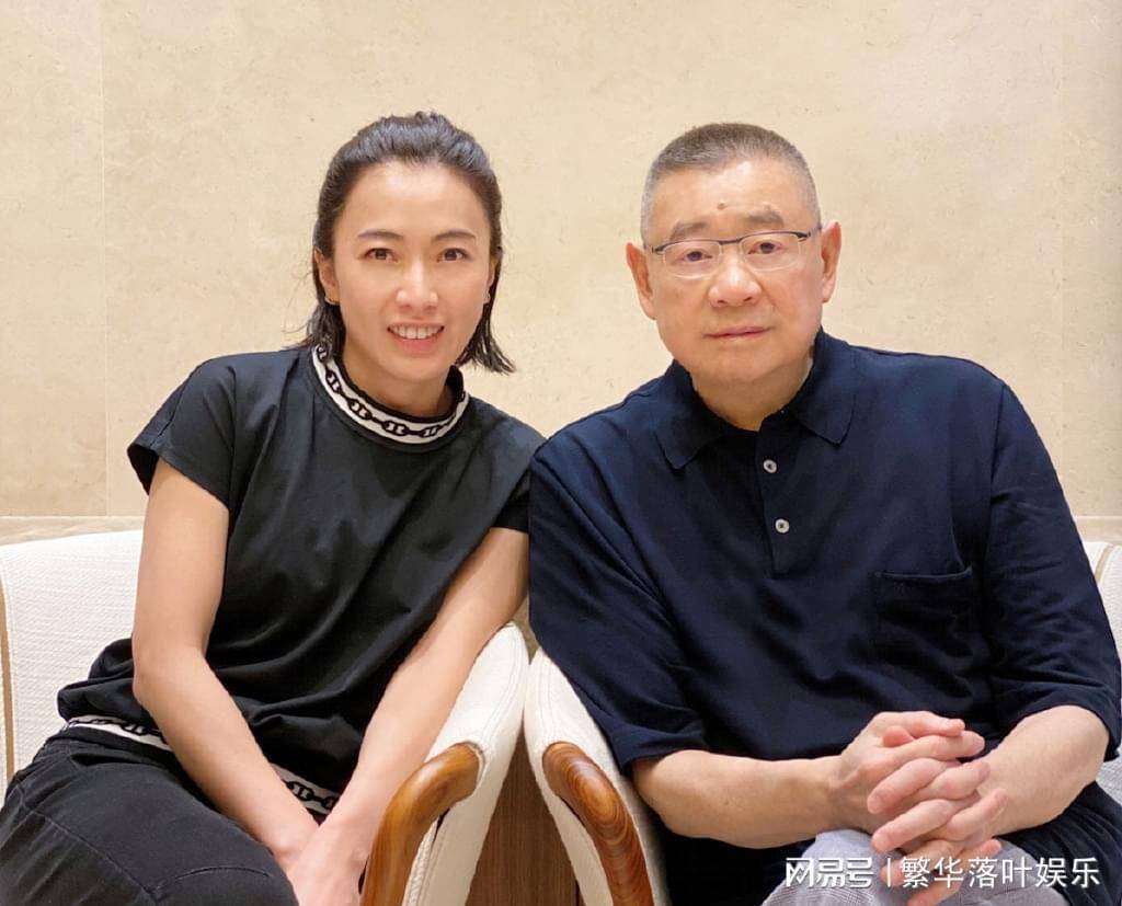 甘比小女儿正脸照曝光,长相清秀像妈妈,深得爸爸刘銮雄宠爱_刘秀儿