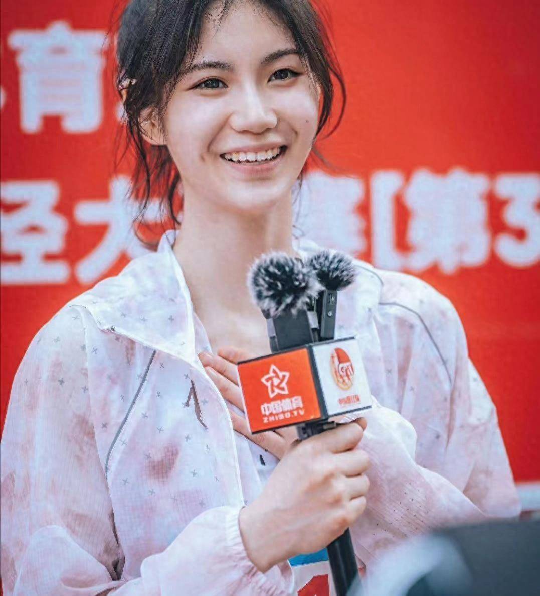 夏思凝:拒绝清华北大,以刘翔为目标希望复刻奇迹,如今怎样了?