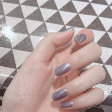 低调又很耐看的纯色美甲合集,清清爽爽过夏天_感觉_颜色_红色