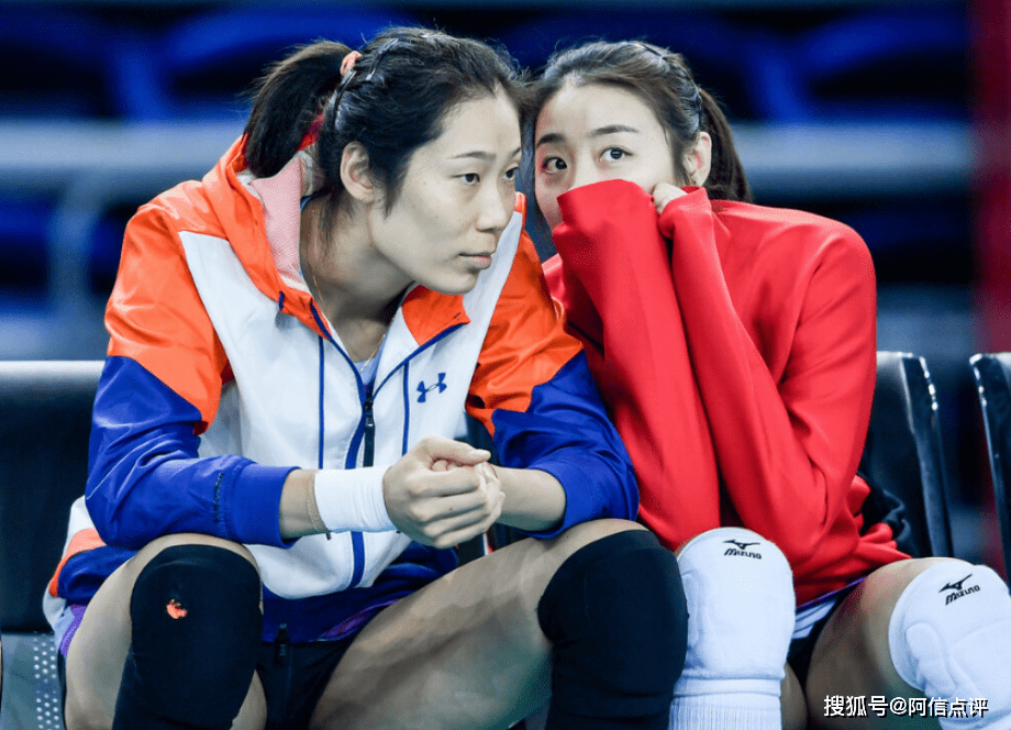 女排海报惹争议,蔡斌保2争1,丁霞留洋4黑马入选,郎平被邀回归_朱婷_吴