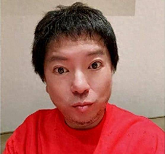 53岁小高近况曝光,瘦得疑似整容,尖下巴酷似华晨宇_网友_大陆_质疑