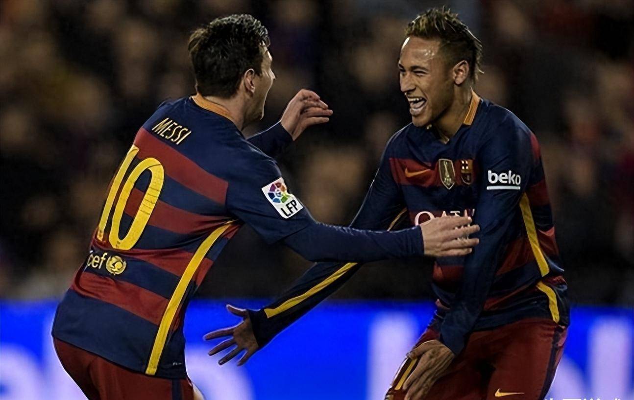 内马尔,梅西,小罗都是盘带大师.小白,哈维,皮尔洛