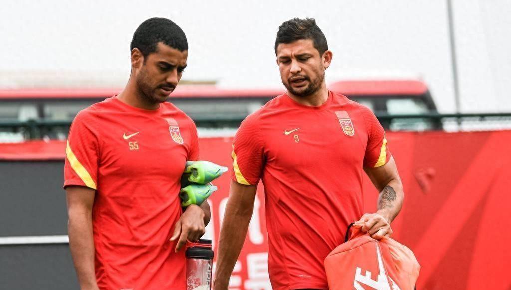 国足已经归化,已经很久没有球可踢了,没有下家愿意接班_阿兰_比赛