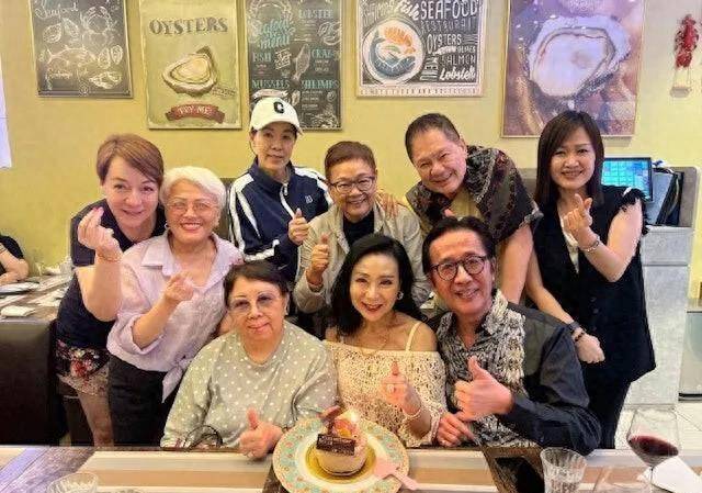 "黄蓉"魏秋桦65岁生日众星云集!一句"玩遍天下男人"成为经典
