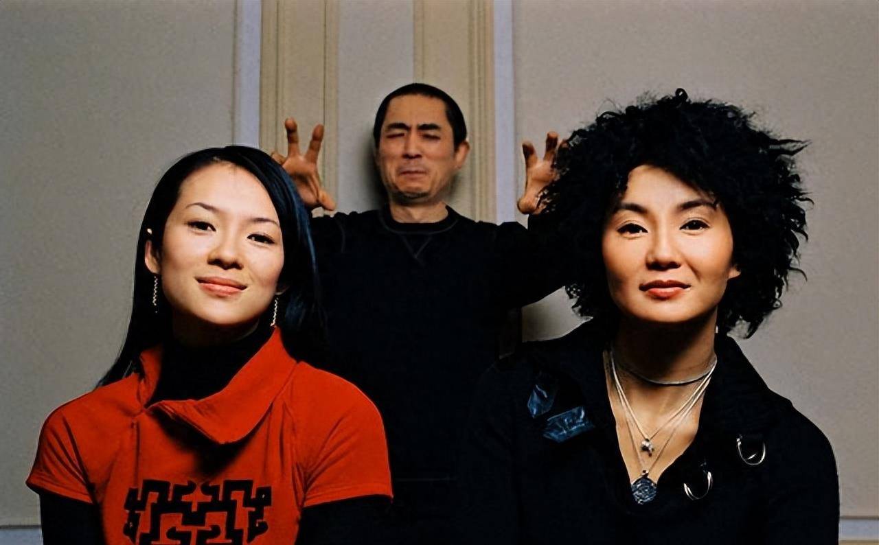 人后冤家盘点娱乐圈那些"貌合神离"的女子明星_曾宝仪_范冰冰_贾静雯