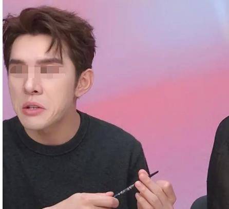 付鹏离开李佳琦后:住上海超大豪宅生活奢侈,32岁退休财富自由_人生