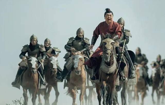 赵氏气运,天下气运仅次姜泥",赵篆为赵淳四子,离阳王朝赵氏政权接班人