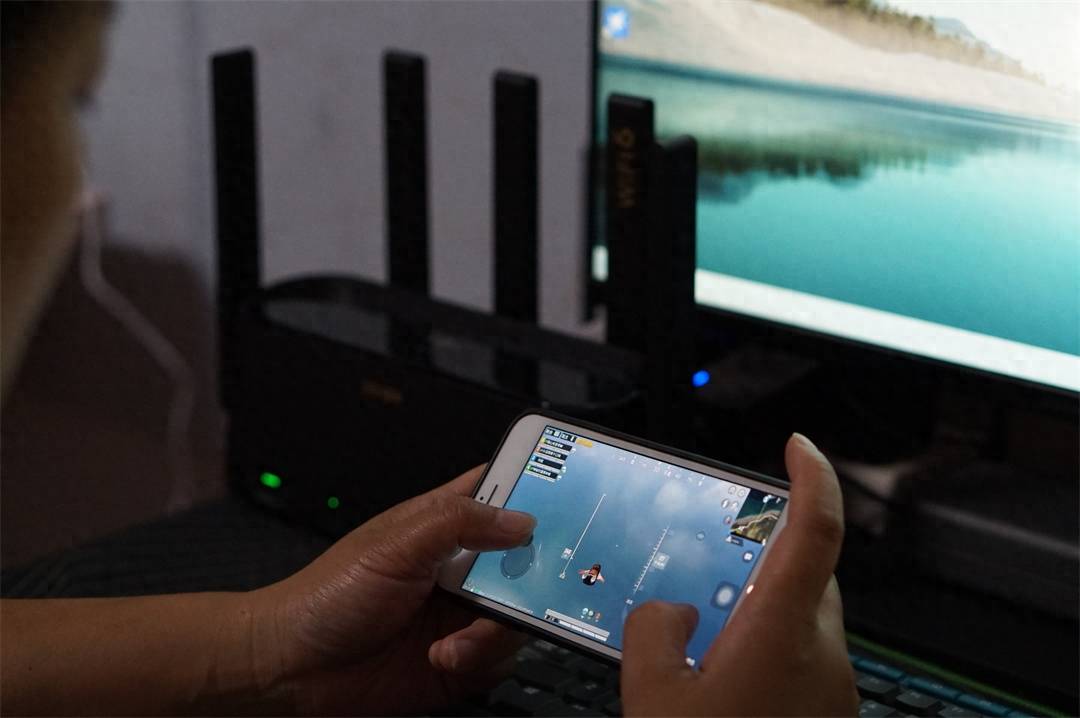 信号强、传输快，大户型路由器首选，锐捷蜂鸟旗舰版评测