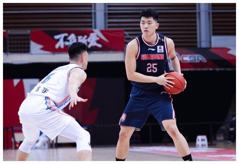 张浩嘉_小前锋_张昊嘉