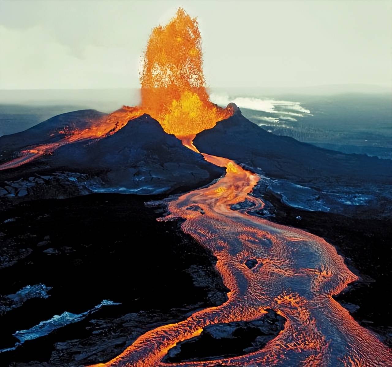 基济缅火山图片