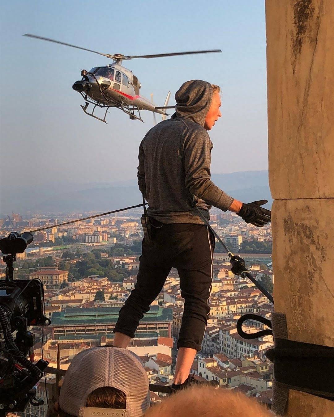 "法国白玫瑰"梅拉尼·罗兰的4部r级作品分享_评分_叙事_人数