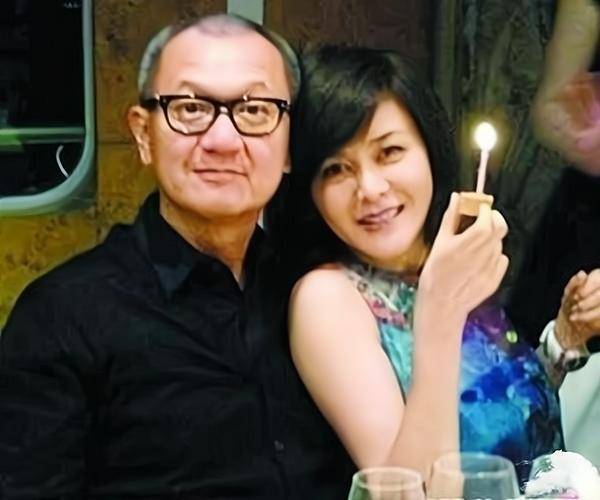 嫁豪门闪婚闪离,插足陈美琪婚姻,"毁三观"情史造就富婆关之琳_王国旌