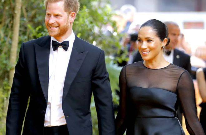 梅根马克尔在嫁给哈里王子后,从未想过和王室生活在一起_美国_工作