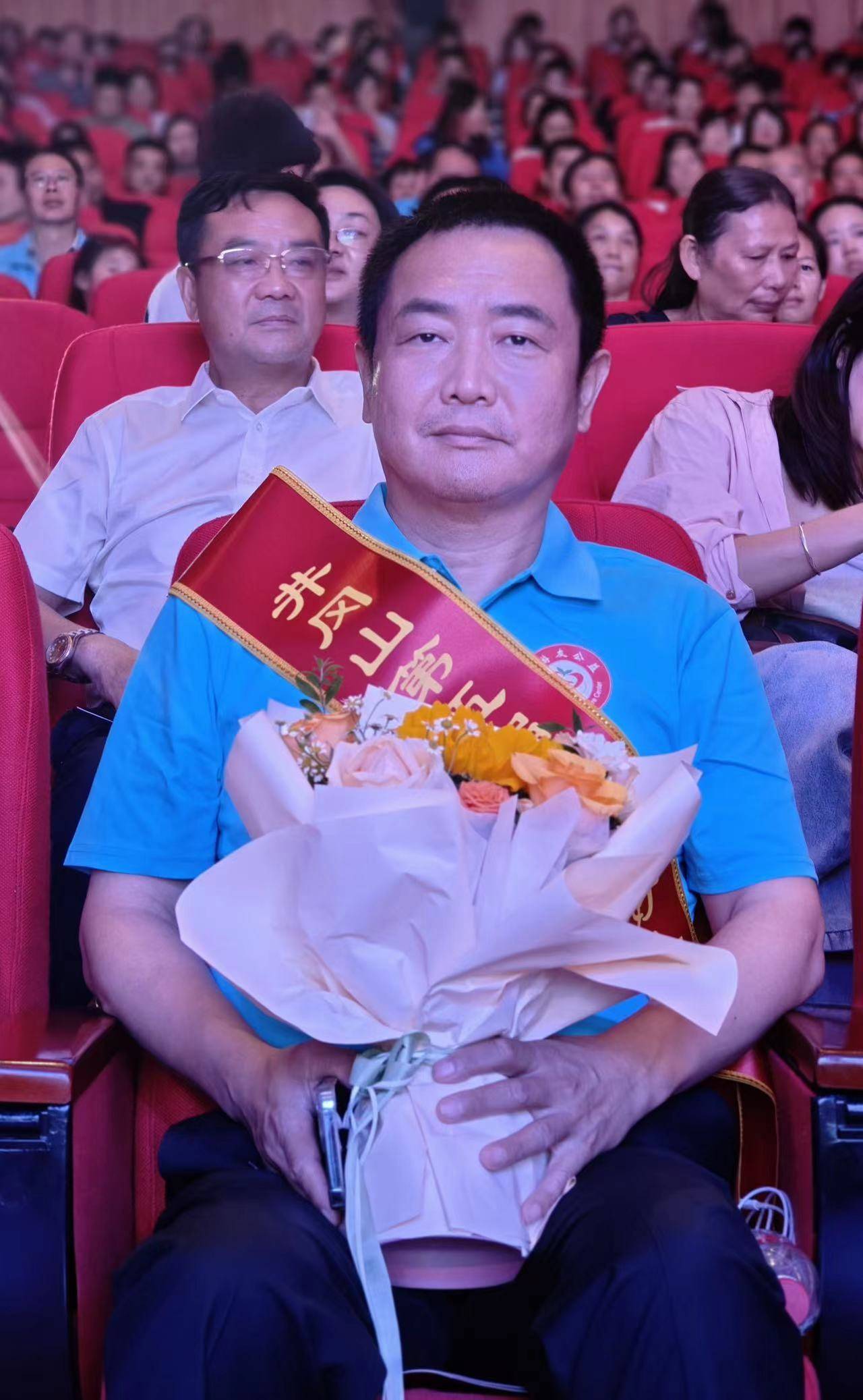 深圳市游友教育公益事业发展中心理事长周堃受邀出席第二十三届世纪大