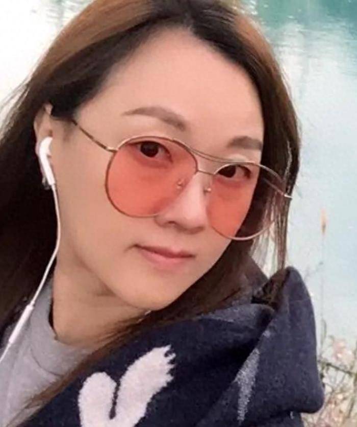 王自健老婆图片