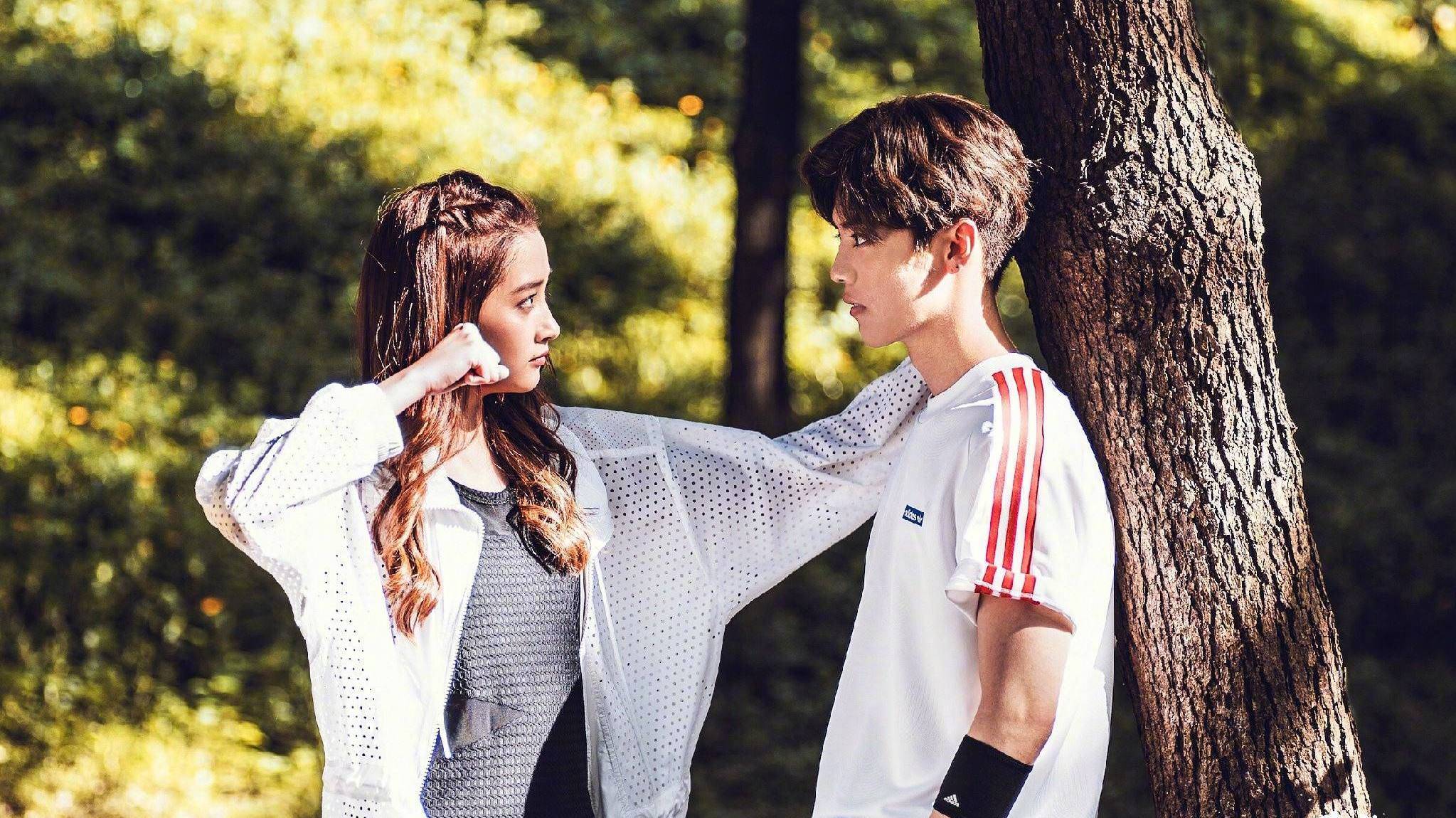 关晓彤鹿晗恋情升级!订婚戒指象征新阶段,婚期在望?_感情_事业_成为了