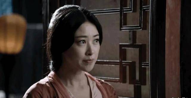 有人又纯又欲,有人卖弄刻意,新版全靠衬托_康敏本_时尚_钟丽缇