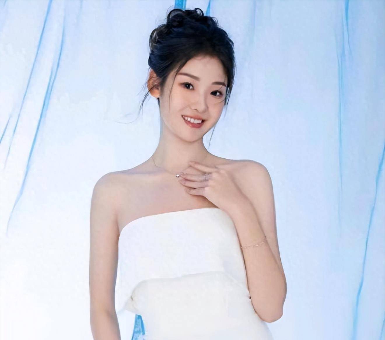 戏里是刘涛的女儿,现实是黎绮雯的师妹_枝子_何文茵_角色