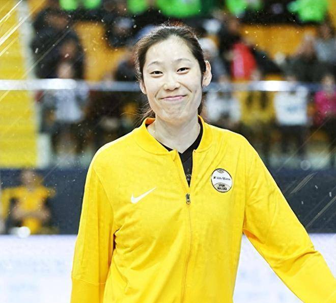 我们体育实力球员朱婷,成功背后的汗水和伤病_比赛_意大利_教练