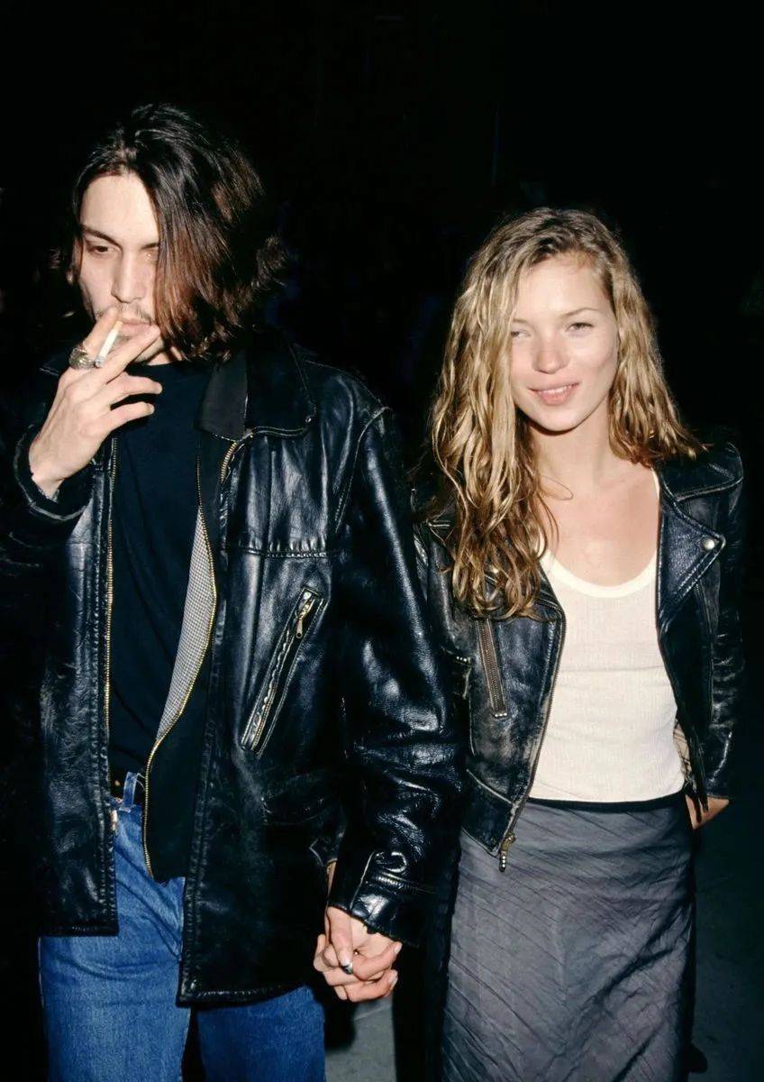 还记得超模kate moss吗?如今大变样认不出来了?_德普_时尚_the