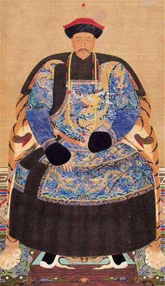 而在非皇亲国戚的阵营之中,还存在着公爵,侯爵和伯爵这3种爵位,他们也