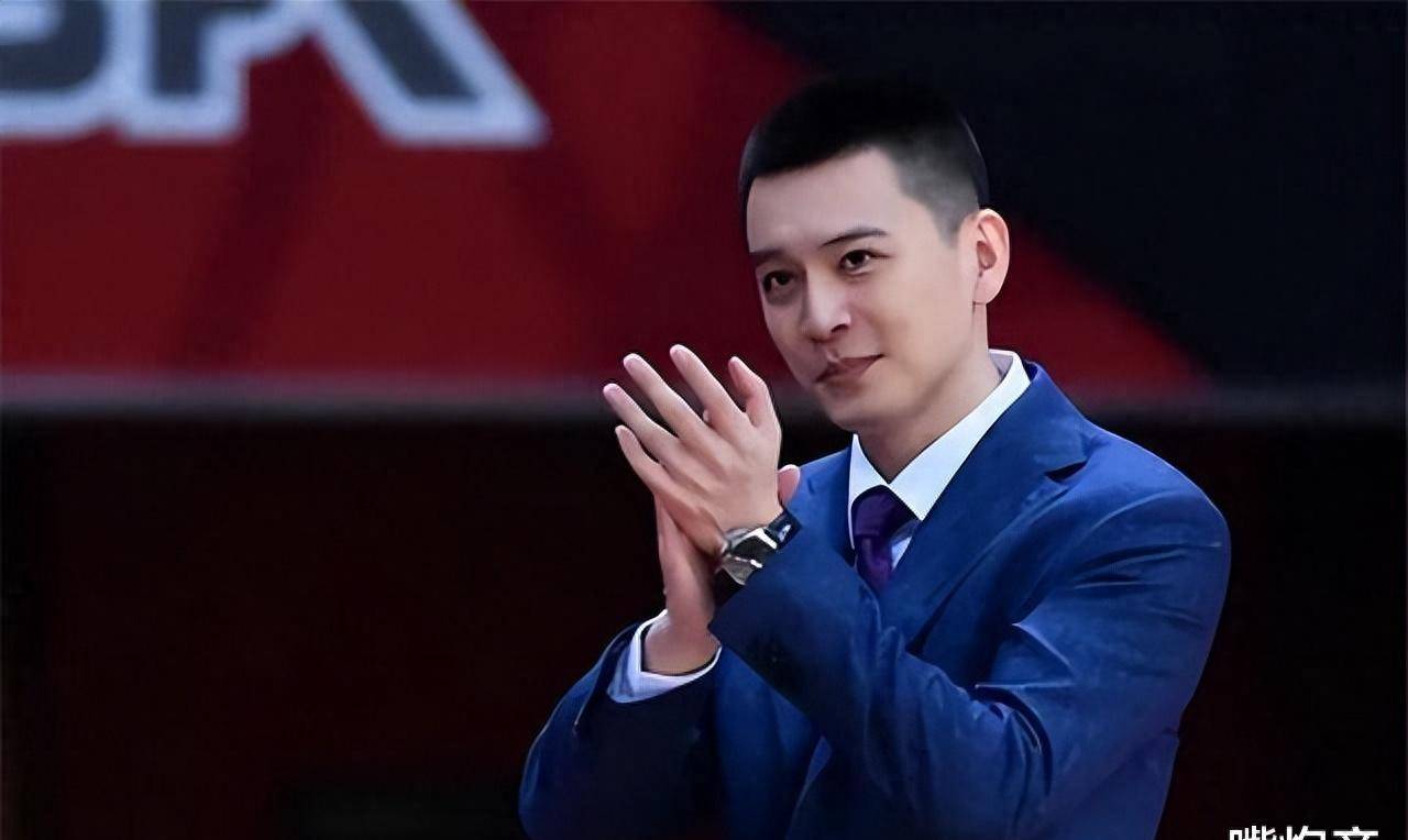 闹大了,辽篮官微遭自家球迷网暴放走杨鸣犯众怒!