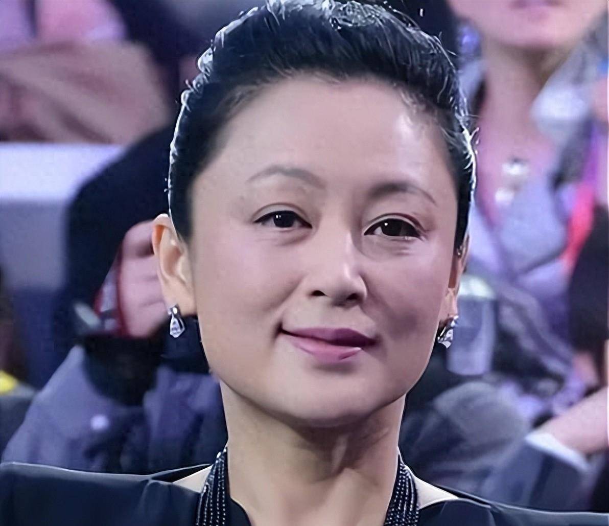 世上渣男千千万,最怕陈凯歌这种!结婚27年,陈红输得一塌糊涂