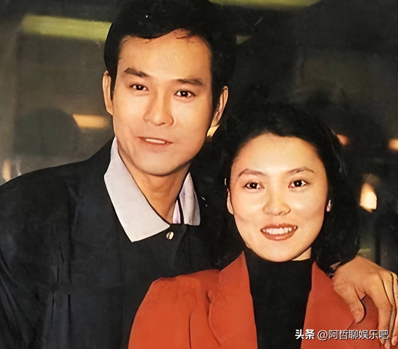 郑欣宜失踪5月瘦90斤,未得母亲6000w遗产,父亲却陪3婚妻买豪车_郑少秋