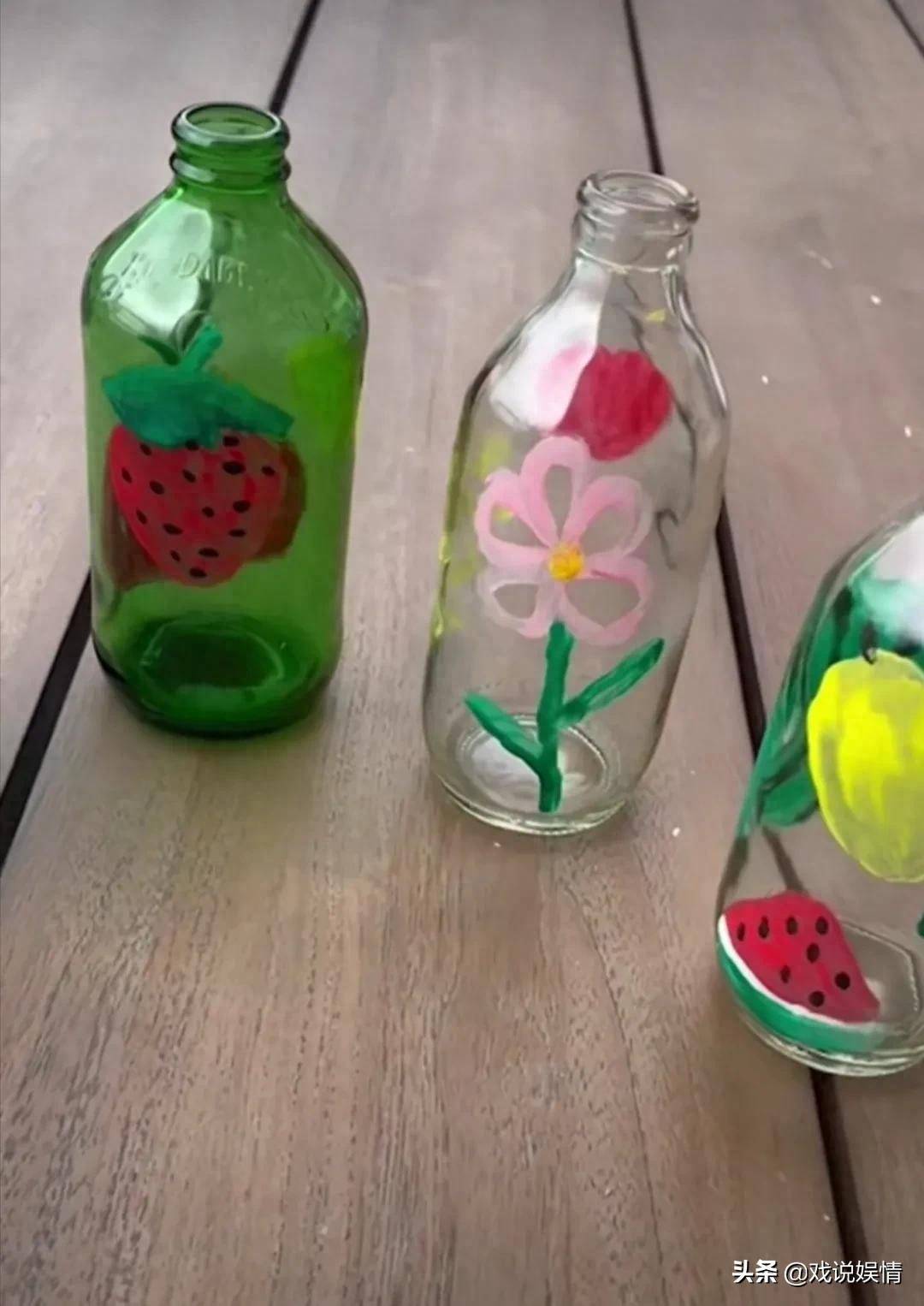 郭富城女儿一口纯正普通话,吐槽妈妈画画丑_方媛_视频_玻璃瓶