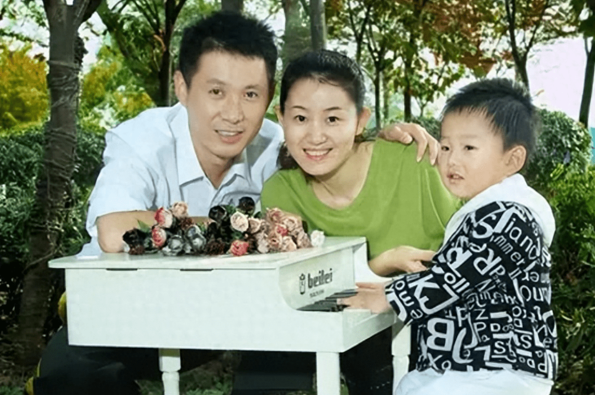 演员郭广平:娶小11岁妻子,36岁做父亲,感恩岳父母的支持与帮助_常小川