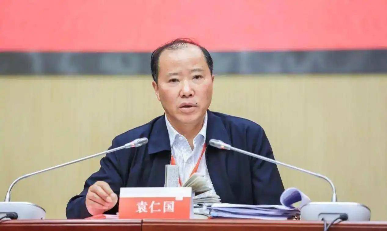 从"茅台董事"到"锒铛入狱",乔洪到底经历了什么?_贵州省_工作_经营