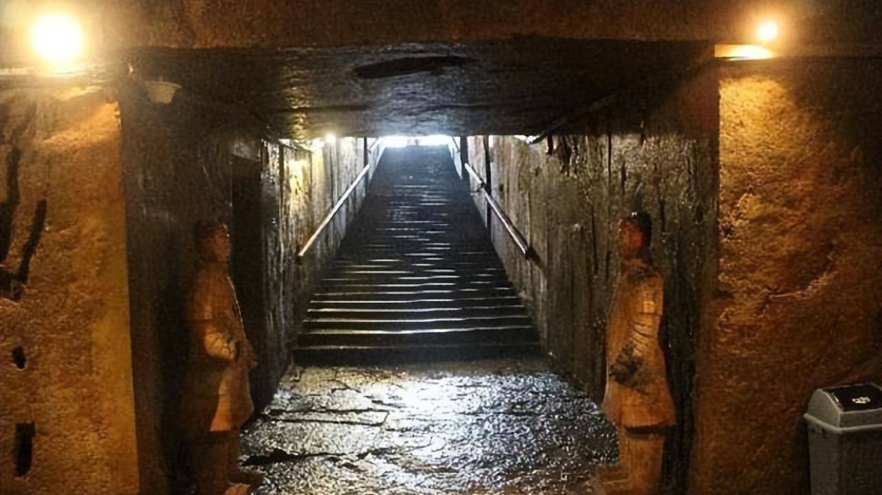 曹操盗挖的最大古墓就是芒砀山汉王墓,是梁孝王的陵墓,据说挖出的金银