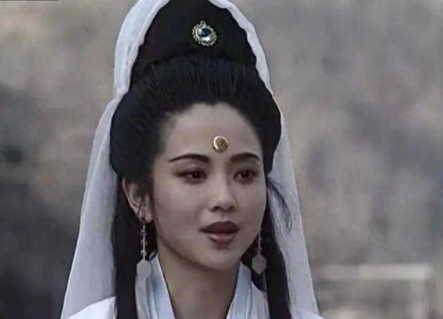 有人成经典,有人成白月光,还有人成笑话_陶慧敏_赵雅芝_龚慈恩
