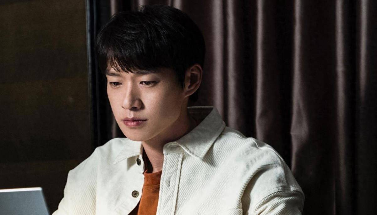 另外,还有实力派王阳,周放,王丽坤,杨佑宁等人加盟.