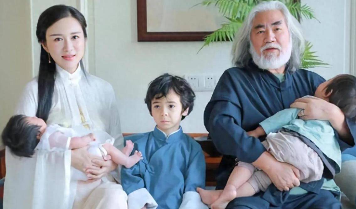 72岁张纪中被问一月几次?